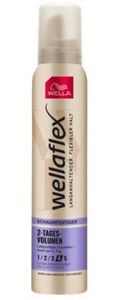 Wellaflex, Pianka do włosów 2-dniowa objętość 4, 200 ml (PRODUKT Z NIEMIEC)