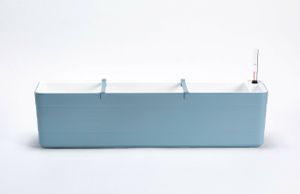 PLASTIA s.r.o. Samozavlažovací truhlík Berberis modrá + bílá 80 cm