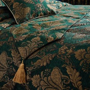 Paoletti - Bežecký pás "Shiraz Traditional", žakárový RV2906 (33 cm x 230 cm) (Smaragd/Zlatá)