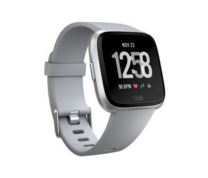 Fitbit Versa - 3,4 cm (1.34 Zoll) - LCD - Touchscreen - WLAN - GPS - Silber