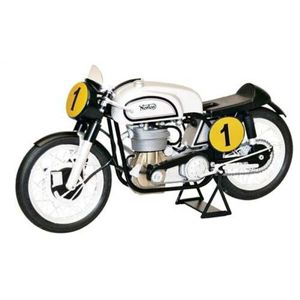 Italeri 1:9 Norton Manx 500cc 1951