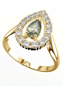 Pozlacený stříbrný prsten Královna s moldavitem a zirkony