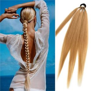 Haarverlängerungen in Form von Zöpfen | BRAIDELLA Blond