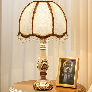 KUGI LED Tischleuchte LED Tischleuchte Retro Schreibtischlampe Vintage Blumenmuster E27, Kostenlose 5W LED-Lampe, Landhaus Stil Lampe für Nachttisch B