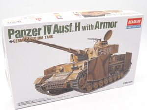 Academy 13233 Panzer IV Ausf.H with Armor Panzer Modell Bausatz 1:35 in