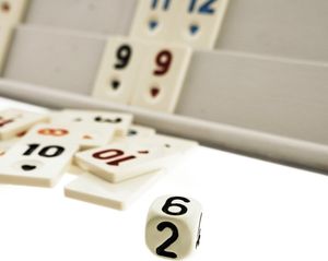 Plastová stolová hra Rummikub - Okey, Rummy