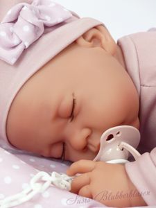 Antonio Juan Sleeping Doll schlafende Babypuppe