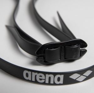 arena Cobra Core Swipe plavecké okuliare pre dospelých schválené FINA, farba:čierno-modrá arena Cobra Core Swipe plavecké okuliare pre dospelých schválené FINA, farba:čierno-modrá