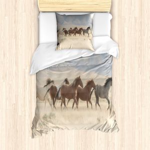 ABAKUHAUS Landschaft Bettbezug Set für Einzelbetten, Wilde Mustang-Pferde Kunst, Milbensicher Allergiker geeignet mit Kissenbezug, 135 cm x 200 cm - 80 x 80 cm, Mehrfarbig