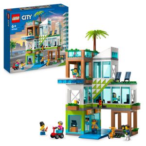 LEGO 60365 City Appartementhaus Set, Konstruktions-Spielzeug mit Eckladen, Wohnzimmer, Küche und Schlafzimmer, mit Scooter, Fahrrad, 6 Minifiguren und einer Straßenplatte