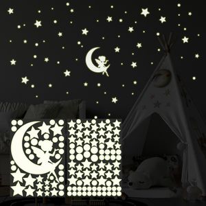 Wandtattoo nachtleuchtend "Fee & Leuchtsterne" Kinderzimmer Sterne Y058