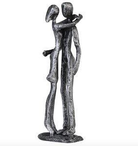 Themen Figur, Skulptur mit Spruch und Weisheit, UMARMUNGEN SIND SO SCHOEN... , aus Eisen antik finish silberfarben, durch wundervolles Design in Szene gesetzt, 18 x 6 x 5 cm