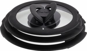 Sada 3 sklenených poklopov Ingenio od spoločnosti Tefal má priemer 16, 18, 20 cm. Pokrievky sú vyrobené zo žiaruvzdorného skla so silikónovým okrajom.