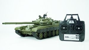 Heng Long RC Panzer Russischer T- 72 Version 7.0 Rauch&Sound Metallgetriebe 1:16