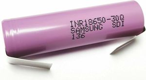 18650 Akku Samsung INR 30Q 3,6 V / 3000 mAh Li-Ion Rohzelle - 15A Lötfahne U