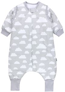 TupTam Baby Schlafsack mit Beinen und Ärmeln  e Materialien, Winterschlafsack 2,5 TOG Unisex, Farbe: Wolken Weiß, Größe: 92-98
