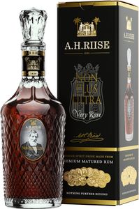 A.H. Riise Non Plus Ultra 42% 0,7l (kartón)