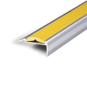 Schodišťový profil s jednoduchou gumovou vložkou Power Grip Délka: 134 cm Předvrtaný žlutý