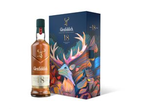 Glenfiddich 18 Jahre mit Flachmann Single Malt Scotch Whisky 0,7l, alc. 40 Vol.-%