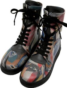 DOGO Future Boots - You Are Never Alone 40