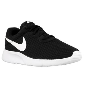 Nike Tanjun Herren Sneaker Schwarz / Weiß (812654 011) Größe: 43 EU