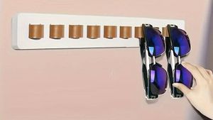 GKA Brillenaufbewahrung für Wand aus Holz und Leder für 9 Sonnenbrillen und Brillen Brillen-Organizer Brillenhalter