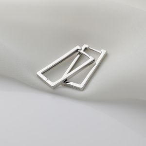 HoopSquare - Minimalistische quadratische Hoop Ohrring - Silber