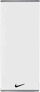 Nike Fundamental Handtuch 101 white/black M Nike Fundamental Handtuch 101 white/black M