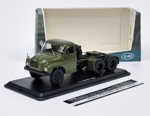 Ciągnik Tatra 138 NT 6x6 - Zielony SSM 1:43