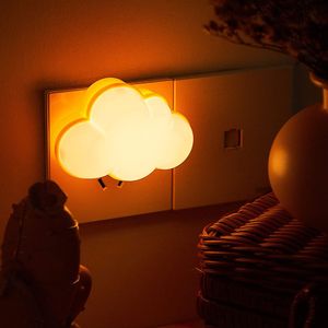 2 Stücke LED Wolke Nachtlicht Plug in Nachtlicht mit Lichtsensor für Kinderzimmer, Schlafzimmer, Dekorationsgeschenk