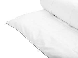 BELIANI Bettdecke Weiß Mikrofaser und Japara Baumwolle 240 x 220 cm Warm für Winter Monochromatisch Steppdecke Steppbett mit Paspel Schlafzimmer