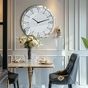 WISFOR Wanduhr 60 cm, rund Dekouhr, Atmosphera Küchenuhr Wohnzimmer Bürouhr, Leise Römischen Ziffernr, Glas, Silber