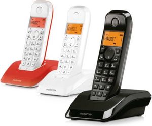 Motorola S 1203 TRIO Strahlungsarmes Schnurlostelefon, Rufnummernanzeige, 2 zusätzliche Mobilteile, Freisprechfunktion, DECT