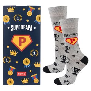 Lustige Geschenke Für Männer Bunte Socken Herren Super Papa von SOXO - Tolle Geschenk zum Vatertag - Größe: 40-45