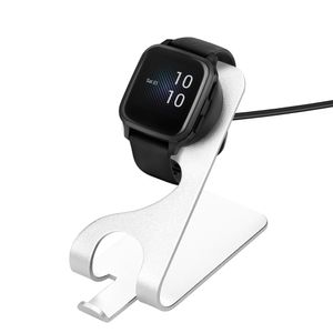 kwmobile USB Ladegerät kompatibel mit Garmin Venu Sq / Venu 2S / Fenix 6 / Fenix 5 / vivoactive 3 - USB Kabel Charger Stand - Smart Watch Ladestation - Ladekabel mit Standfunktion in Schwarz Silber