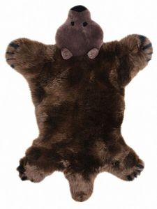 Koberec na hraní z jehněčí kůže, hnědý medvěd, ekologicky činěný, cca 130x80 cm, pratelný