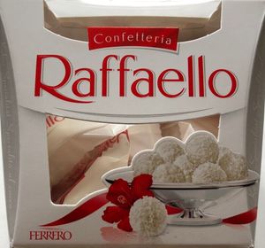 Raffaello aus knackiger Hülle mit Kokosraspeln Cremiger Füllung 150g