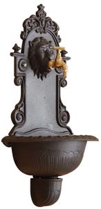 Wandbrunnen aus Gusseisen "Lion"