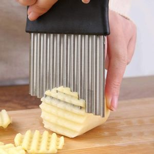 2 PCS Pommes Wellenmesser, Edelstahl Kartoffelschneider, Pommesschneider Pommes Frites Schneider Kartoffel Wellenschneider, Obst Gemüse Salat Schneide