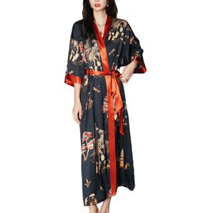 Vivi Idee Morgenmantel damen leicht Bademantel kimono lang satin Sauna Bathrobe Schlafmantel Einheitsgröße Schwarz-rot Weidenblick