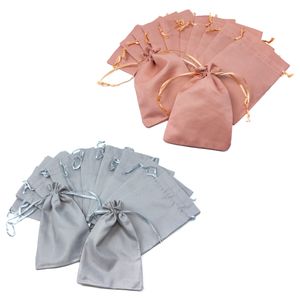 Oblique Unique 24 Baumwollsäckchen Baumwollbeutel mit Zugband Stoffsäckchen für Geschenke als Deko Weihnachten rosa grau