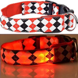 LEUCHTENDES Hunde-Halsband Größe L (45-52cm 25cm breit) ROT KARO-Design mit Klic