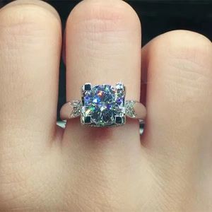 blinkender Moissanit-Edelsteinring für Damen, Verlobungsring aus 925er Sterlingsilber, besser als Diamant-Verlobungsring