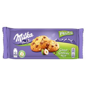 Milka Pieguski Choco Cookie Nut sušenky s kousky mléčné čokolády a ořechy 135 G