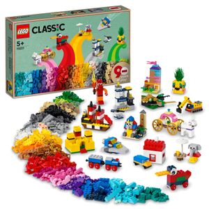LEGO 11021 Classic 90 Jahre Spielspaß Set, Bausteine-Box mit 15 Mini-Modellen