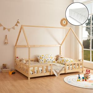 Kinderbett ’Sisimiut’ in Haus-Optik mit Matratze und Rausfallschutz Kiefernholz 120 x 200 cm Holzfarben