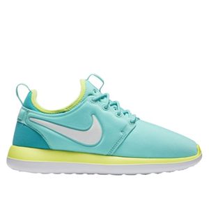 Nike Schuhe Roshe Two, 844655300