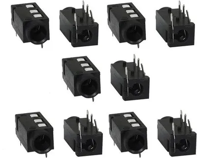 Obrázok produktu pre Čierne 4-pinové 3,5 mm stereo konektory, 10 ks