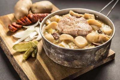 Produktbild von Adventure Menu - Schweinerippchen mit Kartoffeln