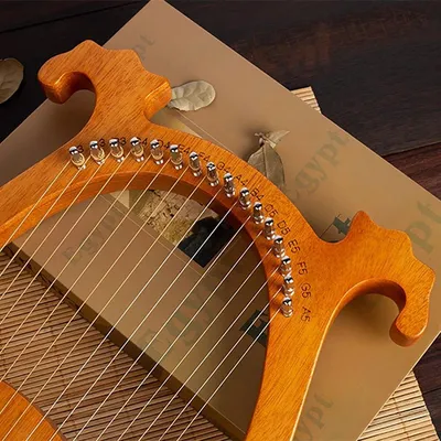Produktbild von Kleine Harfe – Lyre-Harfe – Saiteninstrument – 16 Saiten mit Stimmungsschlüssel und Tonabnehmer für E-Gitarre – 26 x 39 cm
